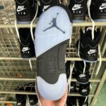 J5 Black Wings Jordan Pallet - Image 3