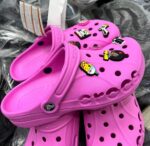 Crocs 300 pairs per pallet - Image 22