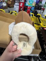UGG MIXED SHOES & SLIPPERS PALLETS (200 pairs) - Image 4