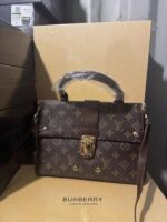 Branded Ladies Hand bags 200 pieces per pallet - Image 12