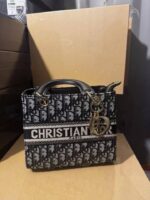 Branded Ladies Hand bags 200 pieces per pallet - Image 15