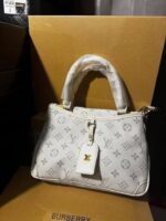 Branded Ladies Hand bags 200 pieces per pallet - Image 18