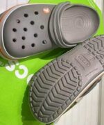 Crocs 300 pairs per pallet - Image 30