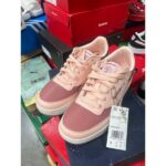 Reebok and Puma Mixed stock lot sneakers 100 pairs. - Image 6