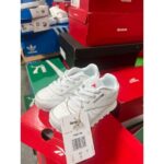 Reebok and Puma Mixed stock lot sneakers 100 pairs. - Image 9