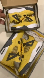 Wholesale Mixed Jordan Sneakers Pallets | Sneaker Liquidation - Image 19