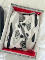 Wholesale Mixed Jordan Sneakers Pallets | Sneaker Liquidation - Image 23