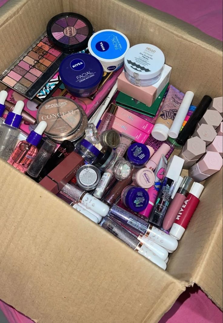 mixed-cosmetic-pallets-2 Mixed Cosmetic Pallets