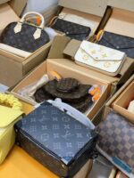 Wholesale Designer Handbags Pallet: A Smart Opportunity