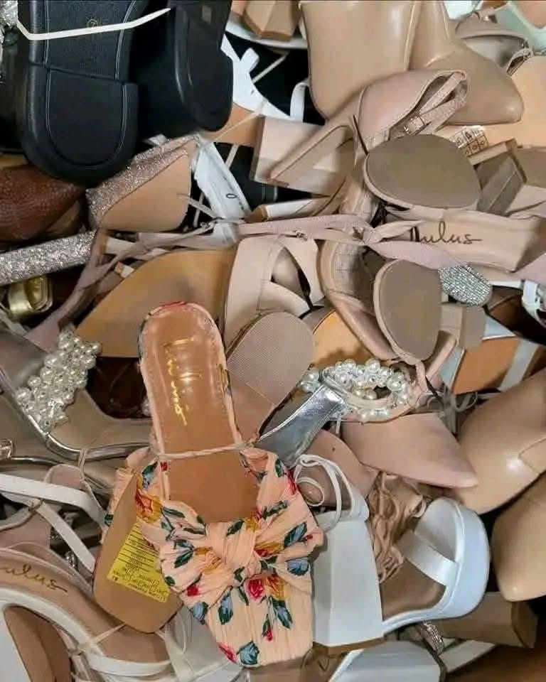 Wholesale Womens Shoe Pallets: Liquidation Footwear for Resellers
