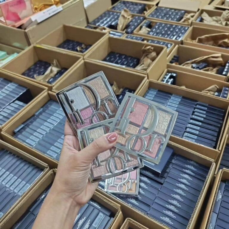 Wholesale Brand Makeup Pallet Liquidation: A Guide for Resellers