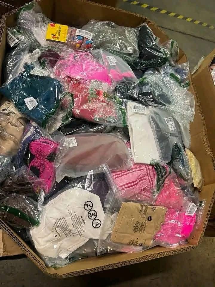 789564837_122112444219329253_7628375257193061390_n (1) Mixed Women Clothing Pallets: Affordable Wholesale Inventory