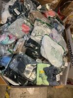 Mixed Women Clothing Pallets: Affordable Wholesale Inventory - Image 5