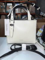 Calvin Klein Women Handbag Pallets: Wholesale Inventory - Image 3