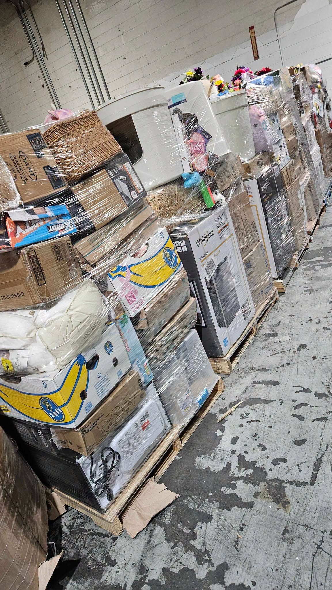 791355754_1660963418987136_6819848918615865342_n Wholesale AMZ Merchandise Pallets: Bulk Inventory for Resellers