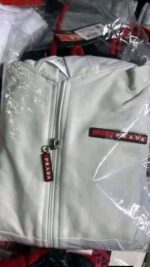 Wholesale Tracksuit Pallets: Bulk Branded Apparel for Resellers - Image 8