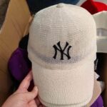 Mixed Hats in Bulk: 500+ Pieces per Pallet for Wholesale Buyers