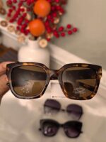 Oscar De La Renta Sunglasses: Authentic Wholesale Pallets - Image 4