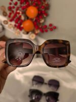 Oscar De La Renta Sunglasses: Authentic Wholesale Pallets - Image 5