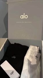 Wholesale Alo Clothing Pallet: Premium Apparel for Resellers - Image 15