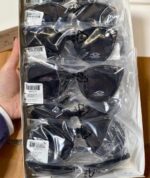 Oscar De La Renta Sunglasses: Authentic Wholesale Pallets - Image 12