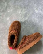 Mixed UGG Shoes Pallet Liquidation: 100 Pairs of Brand-New - Image 12