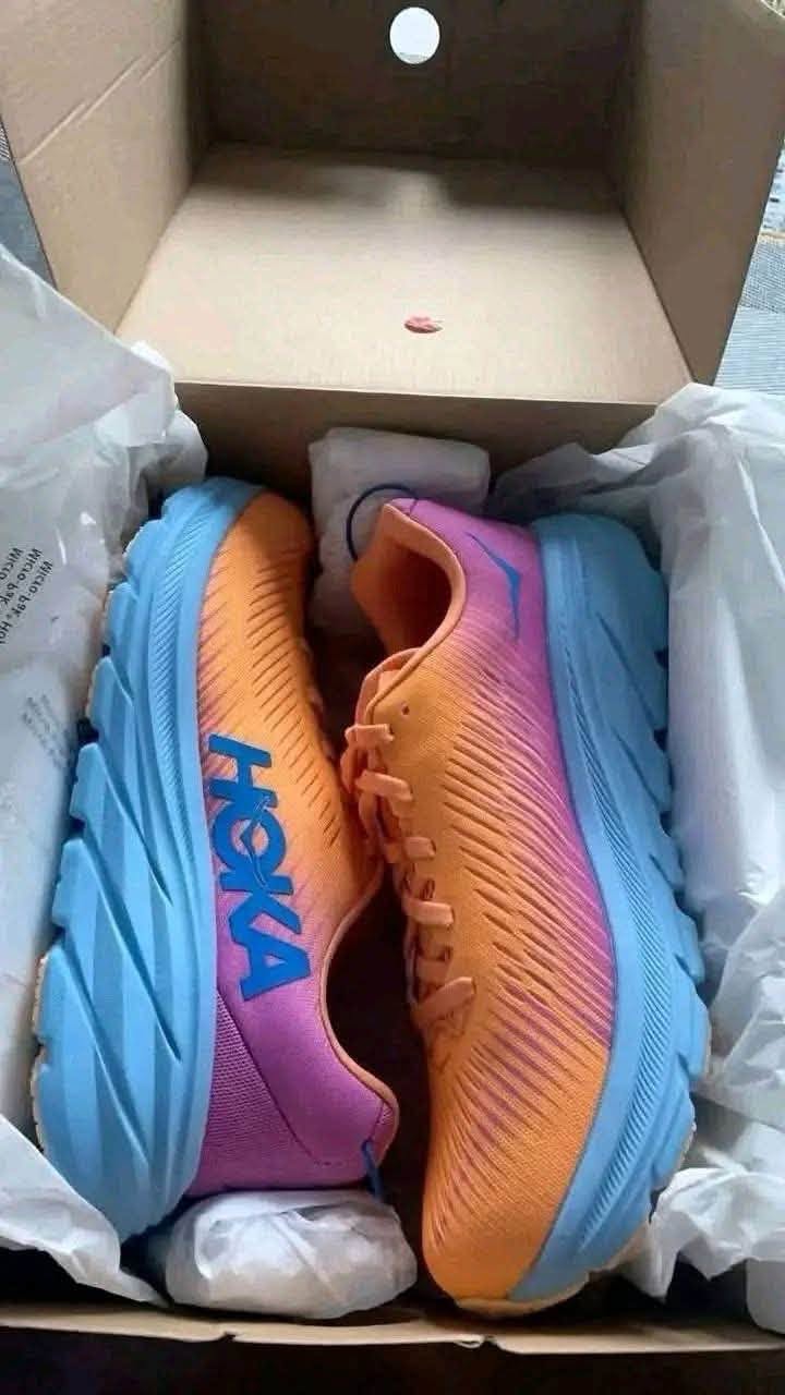 Wholesale Hoka Sneakers Pallet – 150 Brand-New Pairs for £1,200